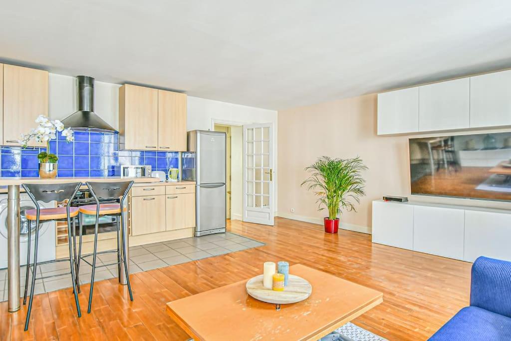 Bright Parisian Flat - Marais 아파트 외부 사진